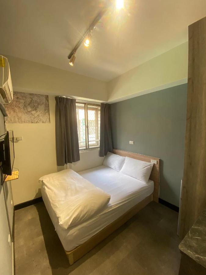 Fengjia Gift Box Homestay Taichung Eksteriør billede