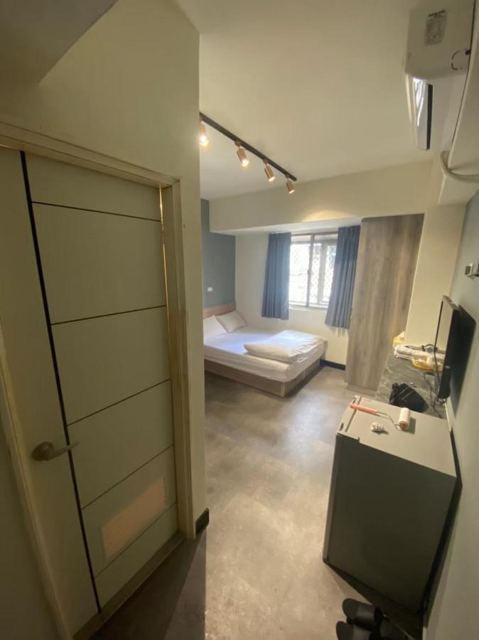 Fengjia Gift Box Homestay Taichung Eksteriør billede