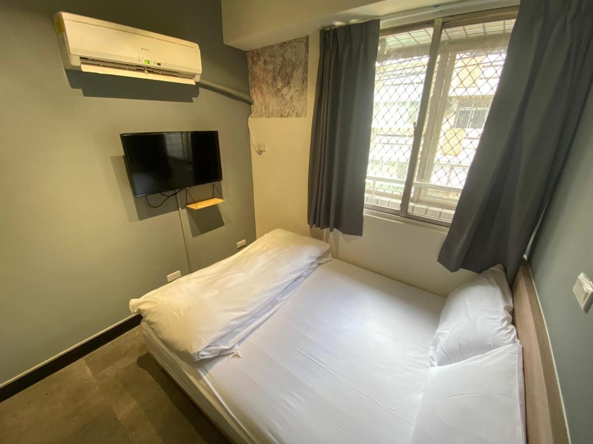 Fengjia Gift Box Homestay Taichung Eksteriør billede