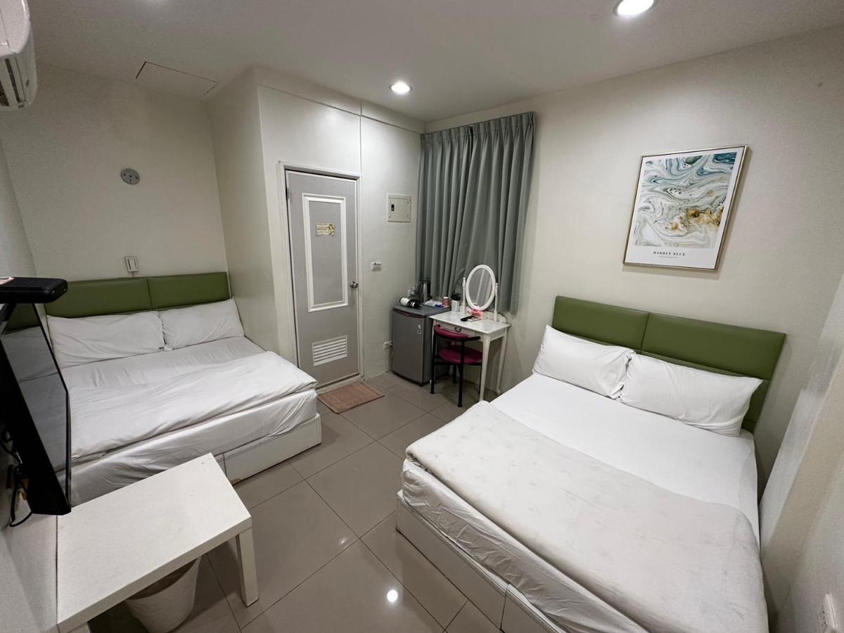 Fengjia Gift Box Homestay Taichung Eksteriør billede