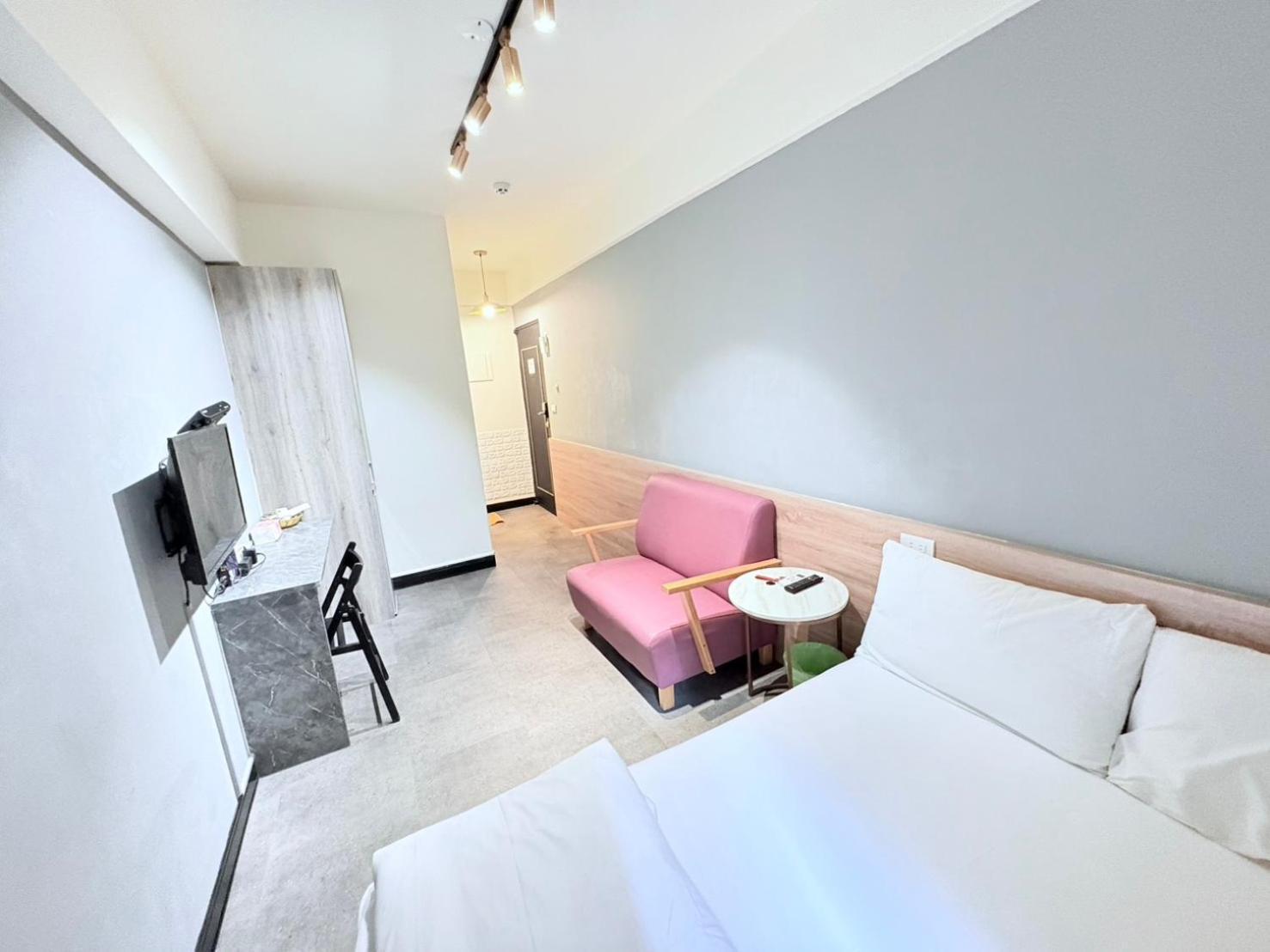 Fengjia Gift Box Homestay Taichung Eksteriør billede