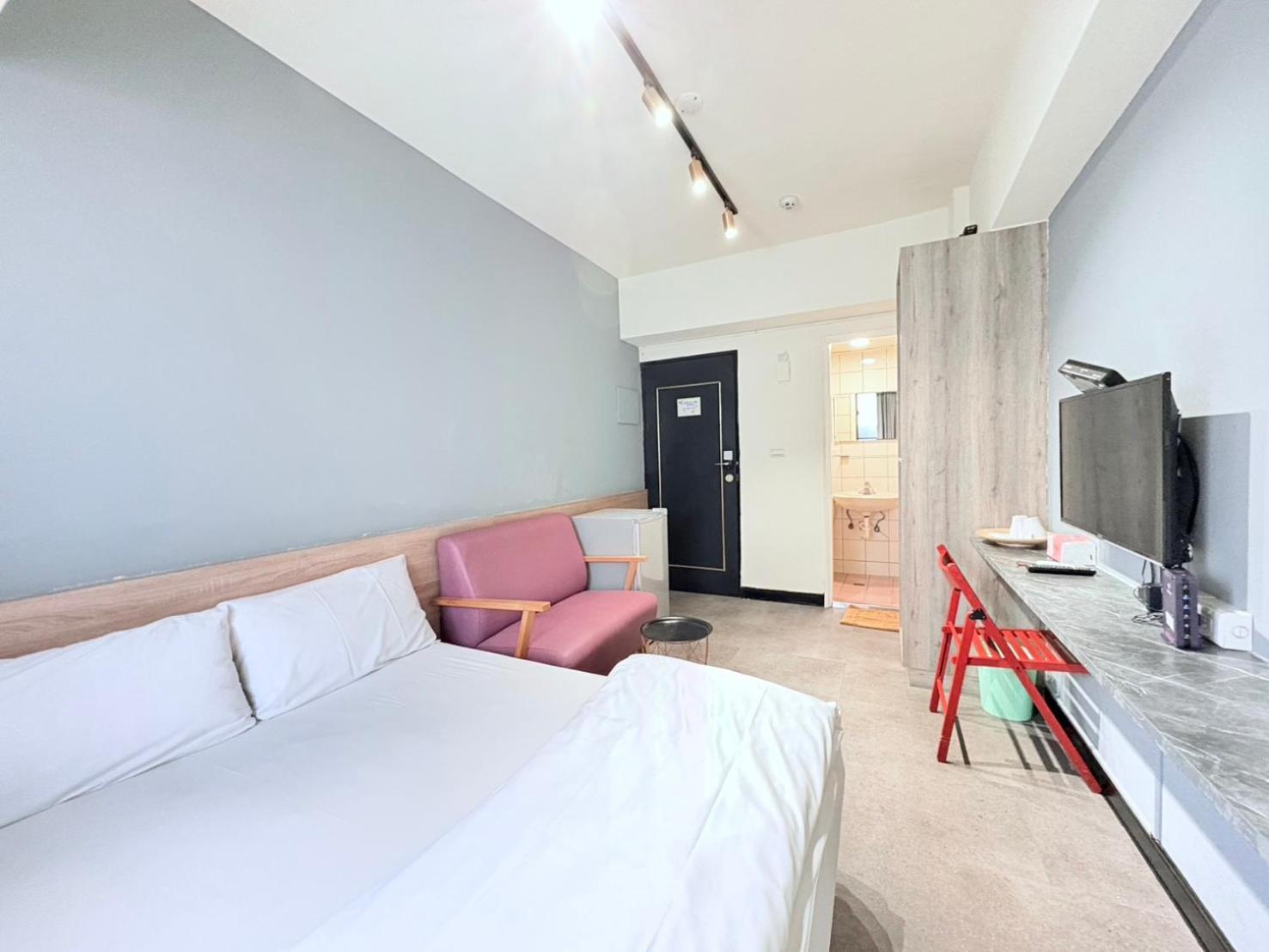 Fengjia Gift Box Homestay Taichung Eksteriør billede