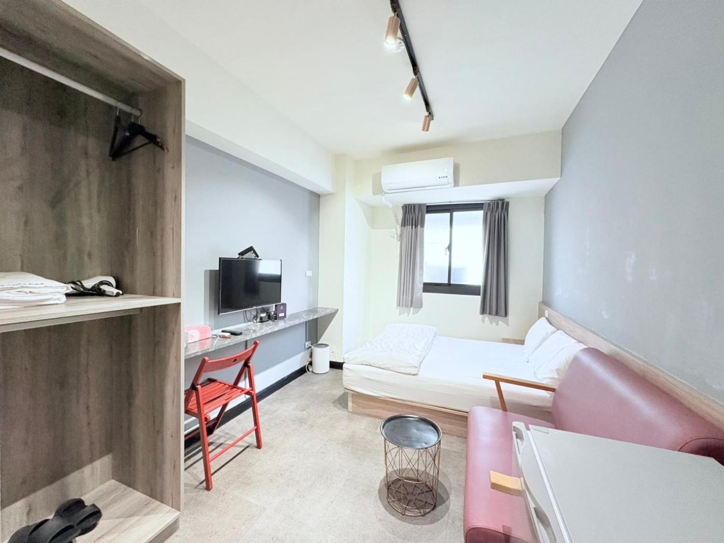 Fengjia Gift Box Homestay Taichung Eksteriør billede